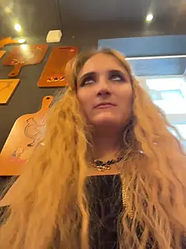 AdelRich - Show pussy in cafe