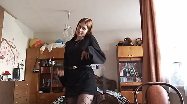 GlendoraAntista - show outfit