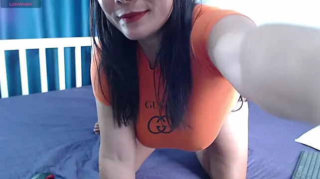 Busty-Thaiger - Squirting Show