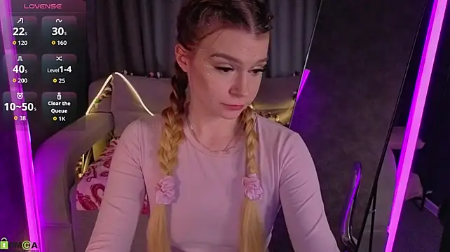 Amy_Davesss - shake tits