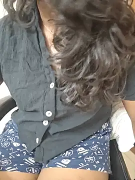 Tamil_aruna69 - Last tipper name on my boobs