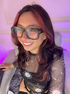 FoxyLauren - MASTURBATION WITH DILDO