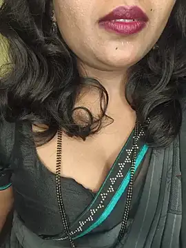 Ur_love_kannada1 - Boobs show
