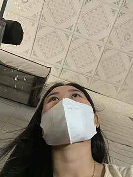Tina_995 - Teasing Tina's pussy