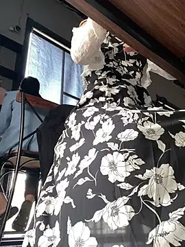 Masturbate-secretly - off underwear&bra behind stranger