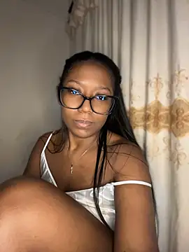 Chell_iivy - Full Naked