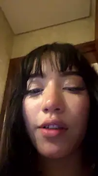 MayyBonita - TAKE OFF PANTY + TWERK