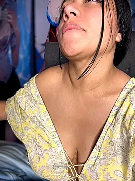 Im_Little - suck on breasts 💦💦
