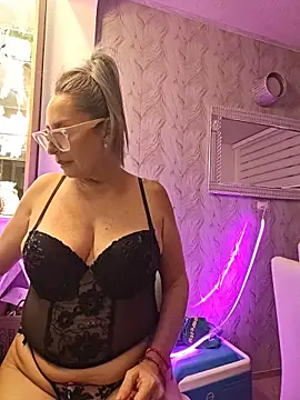 Lossexycacha - Bounce those tits in my face.