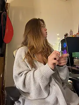 Rhyumii - 10M Topless🍒 & Spank Ass 85x 🍑