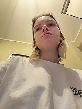 AshleyMur - play with nipple piercing