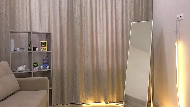 Belle_cute - open pussy+zoom