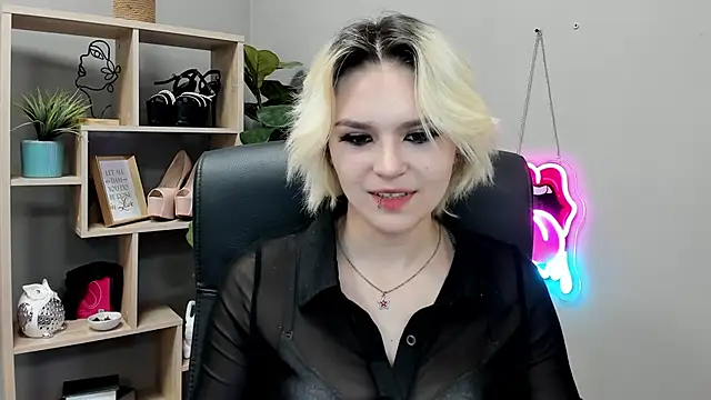 SweetLilyxo - LUSH is on<3