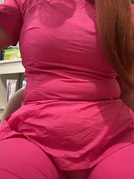 Maya_Willis - Big squirt and anal fingering at the pha