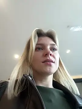 ValenciaShock - AHEGAO+ NAKED BOOBS