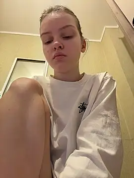 AshleyMur - naked show