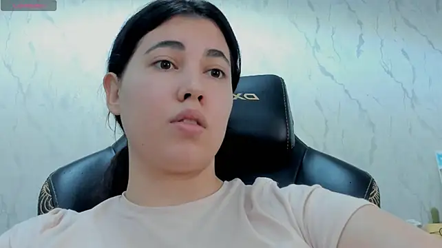 Diara_1an - FINgErING PussY