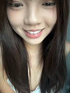 Youbaby-Love - 哥哥用精油帮妹妹揉胸变大