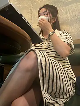 Lucia_89 - Teasing a hot and wet pussy in cafe