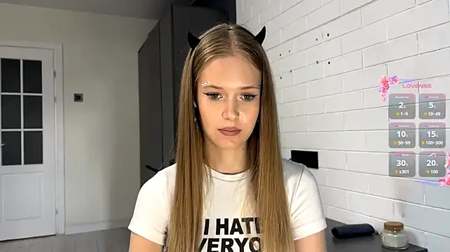 ZaidaSchwarten - underboobies