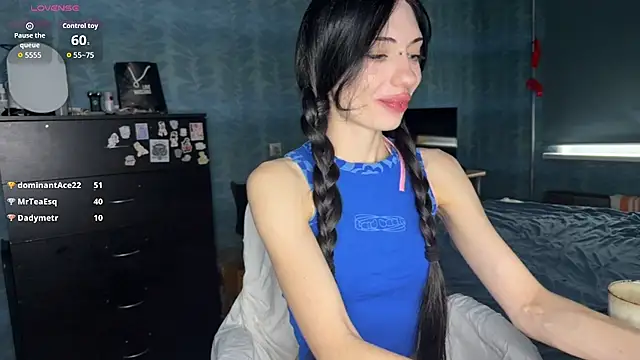 Milkassi_li - take off the T-shirt