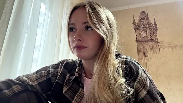 MarkitaHersch - Eye contact + smile