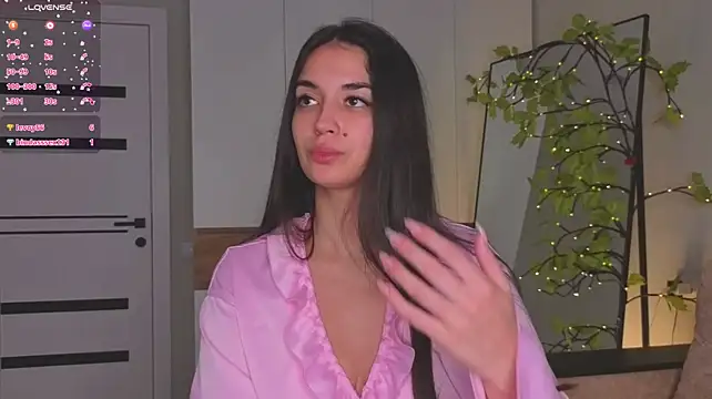 MollyGilberg - 😍A gentle flirtation with my face😍