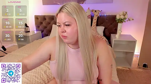 Lisa_Payne - take off your shirt for 10 minutes