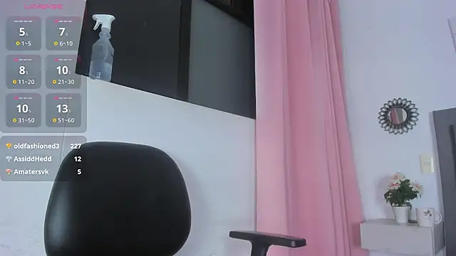 Veronika_Sexxx - doggy pose + spanks x 15