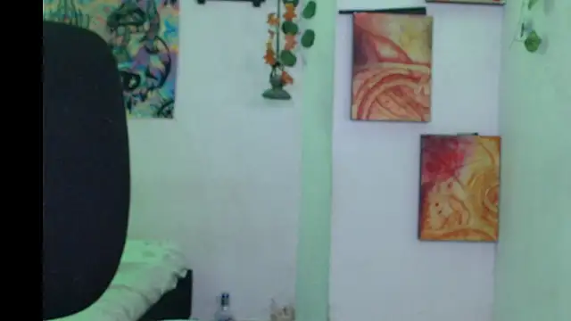 Bastethott - squirt or cum?