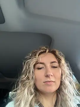 Crazy-Rosa - Hi guys 💋play with my pussy public 💋