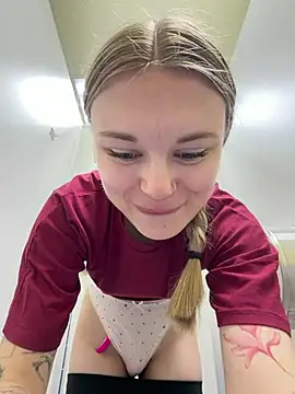 -MiaKitty - Massage little pussy on shorts till wet