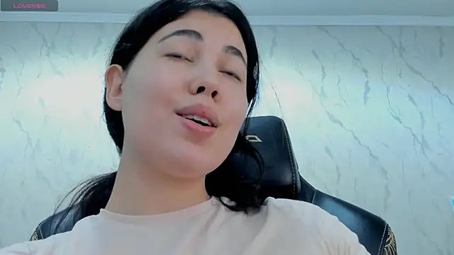 Diara_1an - FINgErING PussY