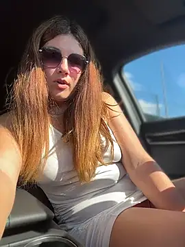 DaisyVibesss - 🌹boobies need some air