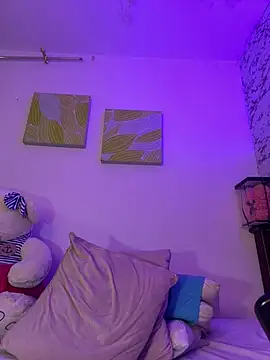 Lili__taylor - 💞show titis💞