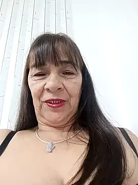 Biancchi - I'll show you my pussy