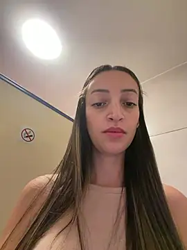 BelleLouiseVp - See my wet pussy :tongue::fire: