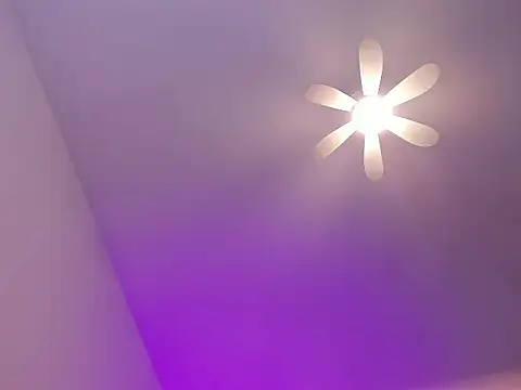 Pauline_Fox - wet dildo in my pussy