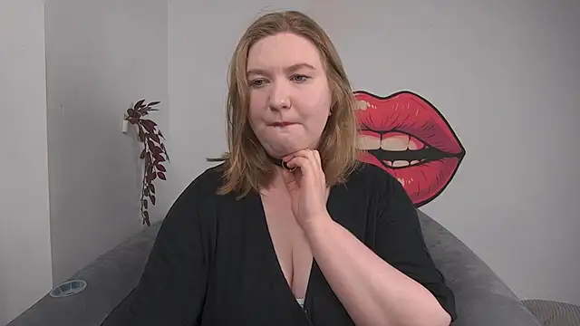 NikkiTease - kiss