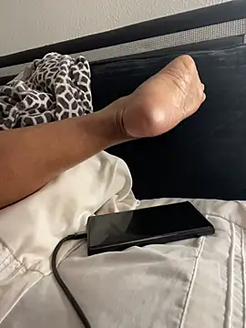 Reecieofficial - Toy Tease (External)