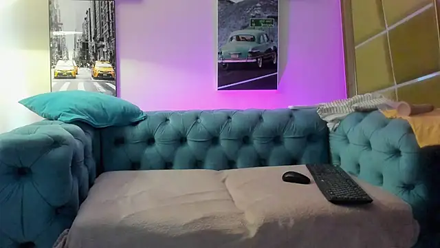 AlennaLust - suck finger and put it somewhere + :gif