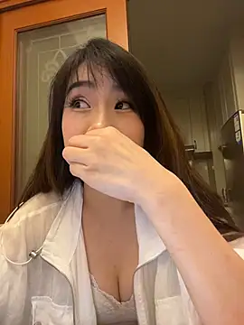 CiCi9 - 🦌园长餐厅裸下半身