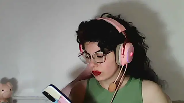 Owly_bloom - just chatting