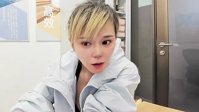 KKMM168 - 今天电话比较多，完成目标上裸打电话