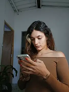 Karenarango - RIDE DILDO + FINBGER ASS