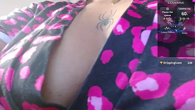 Valery__lovex - dildo in the pussy