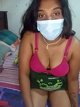 Kamini_Hot - Spit pussy and finger