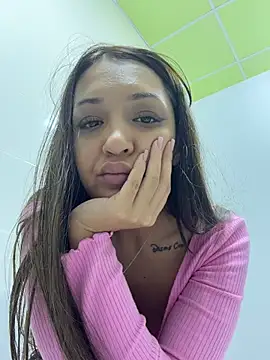 Jennxxx- - Take off top+try licking nipples