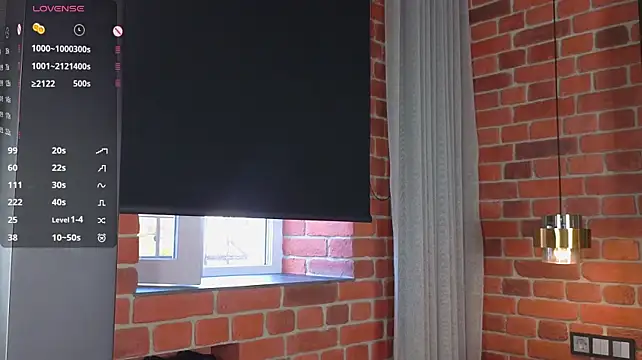 LinnHigh - put hand inside panties and masturbate