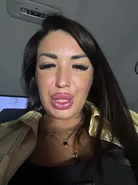 RuslanaXX - Squirt now